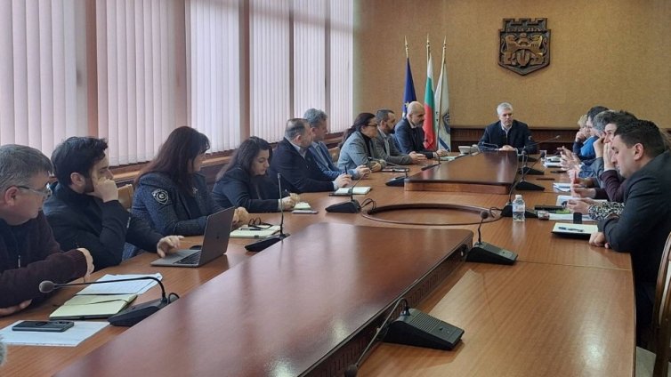 Обследват състоянието на преместваемите търговски обекти във Варна