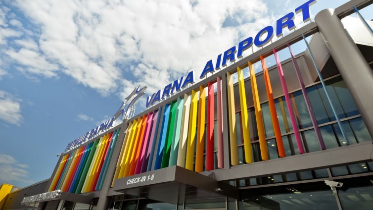 Ще има повече полети до Варна и Бургас през 2027 г.