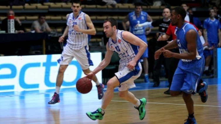 "Морето" се кани отново да потопи "сините"