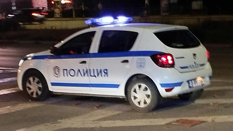 27-годишен нападна полицаи във Варна
