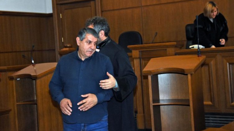 Съдът реши: 3 бона глоба за Бат Сали за хулиганство