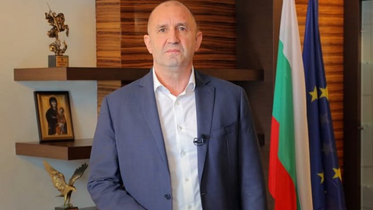&bdquo;Грийнпийс": Радев може да намали сметките за ток с до 30%