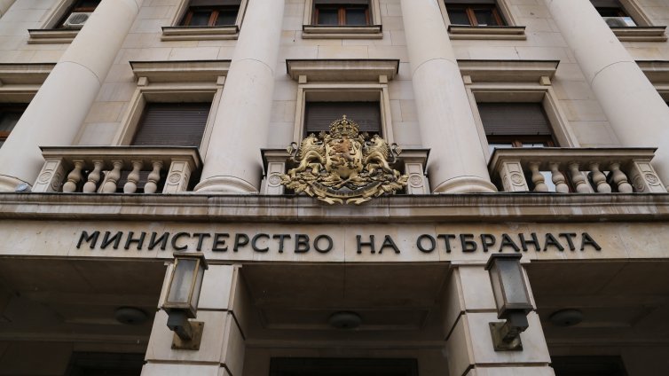 България е предоставила 13 пакета военна помощ за Украйна от началото на войната