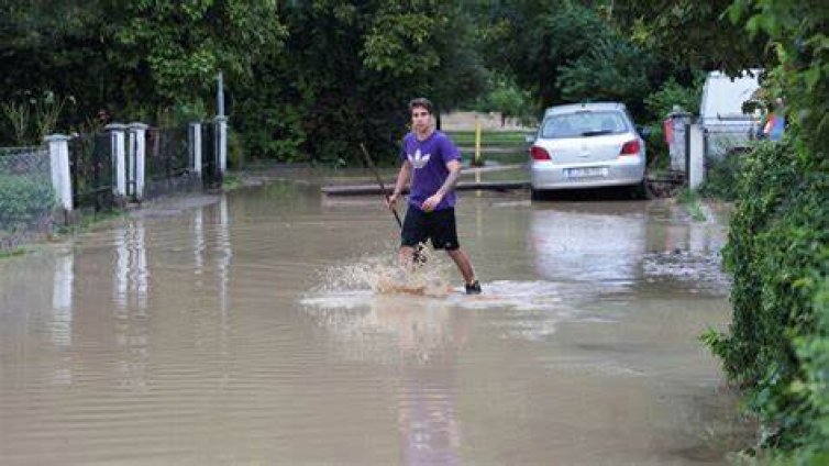 България предложи помощ за наводненията в Словения и Австрия