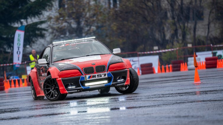 Тотална доминация на Караманолис и във втория ден от Гимкхана Варна