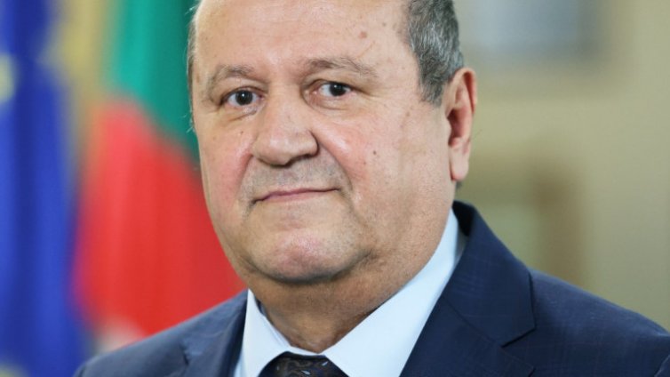 Хасан Адемов инструктира социалните служби във Варна за изборите