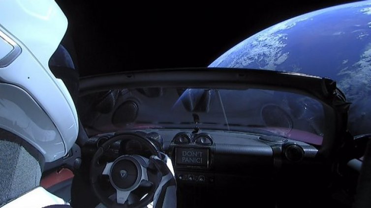 Къде е сега Tesla-та на Мъск? Пет години вече тя кръжи из Космоса