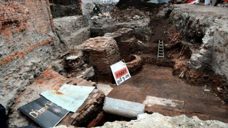 Римска обществена баня откриха в Пловдив