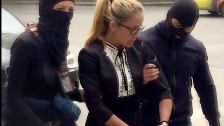 Иванчева остава в затвора