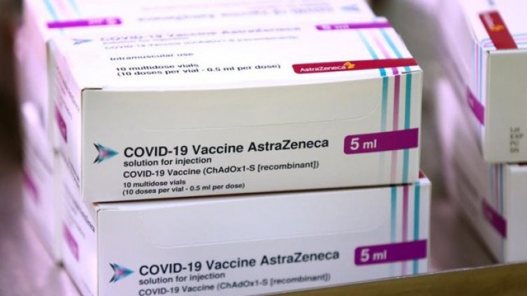 Пристигнаха първите дози от AstraZeneca у нас