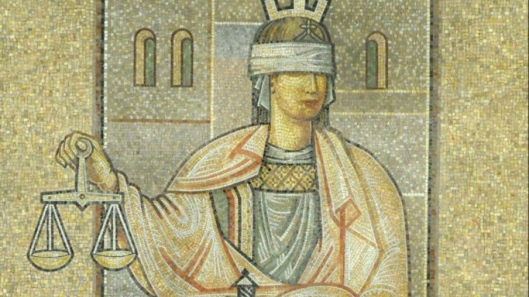 Севелин, който дрогиран уби баща си, ще лежи 12 г. 