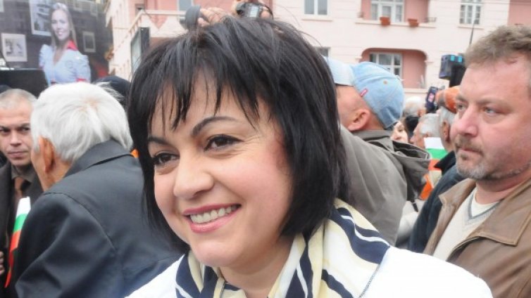 Корнелия Нинова: Оставката на кабинета трябва да се подаде след приемането на бюджет 2015