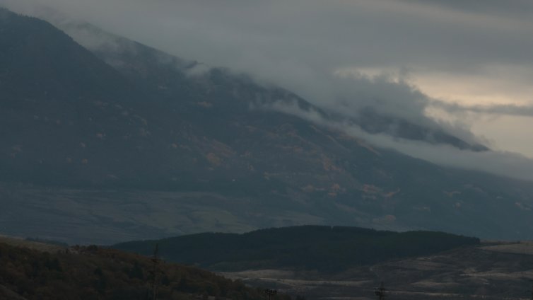 Температурите тръгват надолу през следващите дни