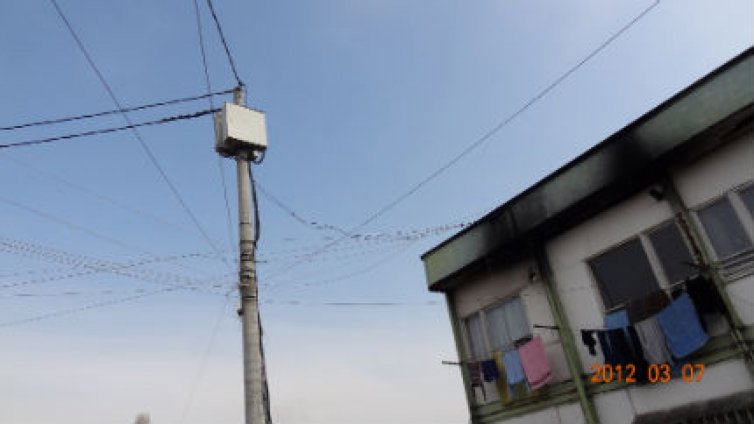 Европейски съд обяви за дискриминация монтираните високо електромери в цигански квартал