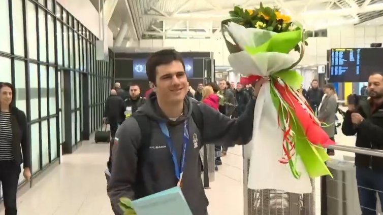 Тервел Замфиров донесе бронза на родна земя (ВИДЕО)