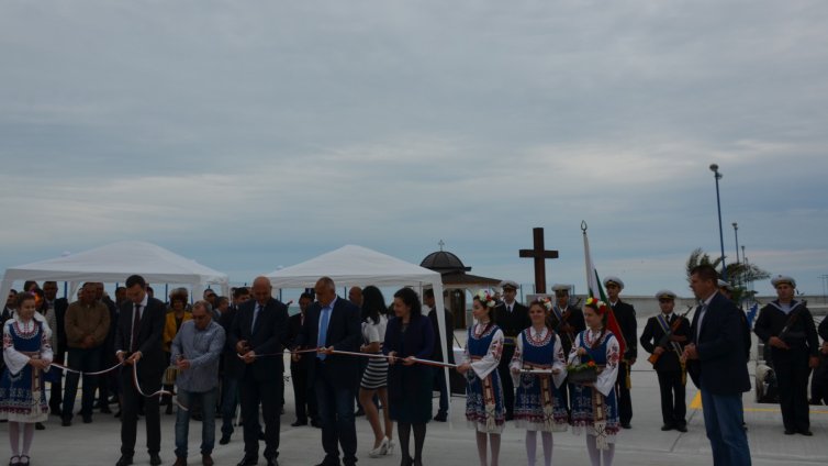 Десислава Танева: През юни стартира новата Програма за морско дело и рибарство
