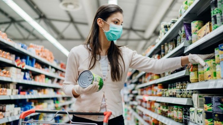 "Златно" сирене на трапезата ни! За седмица цената му скочи с близо 8%