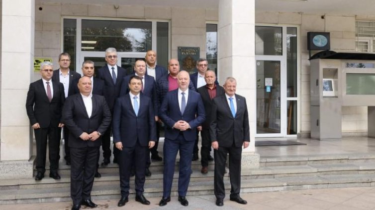 Премиерът обеща: Подкрепата ни за общините ще бъде постоянна и последователна