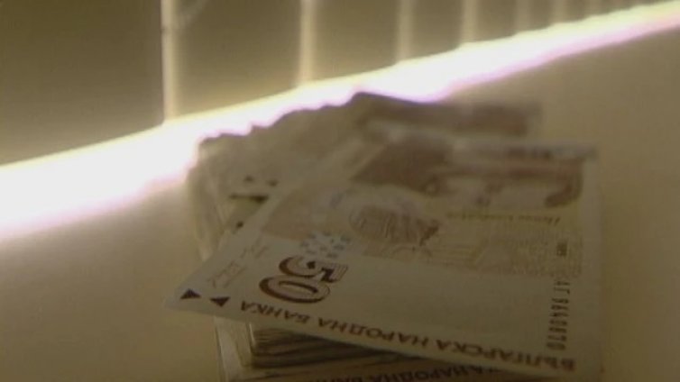 14-годишно момче намери чанта с над 5 000 лв. и я занесе в полицията