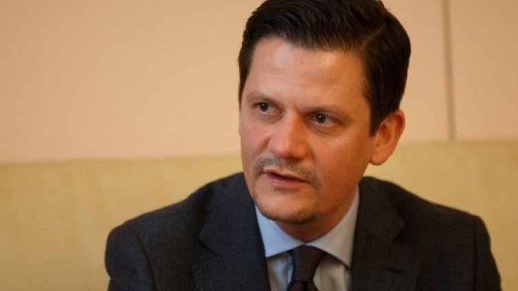 КЗП със съвети при предстоящи пътувания до районите с коронавирус