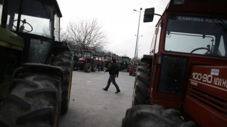 До 19 ч ще стане ясно дали гръцките фермери ще блокират Кулата