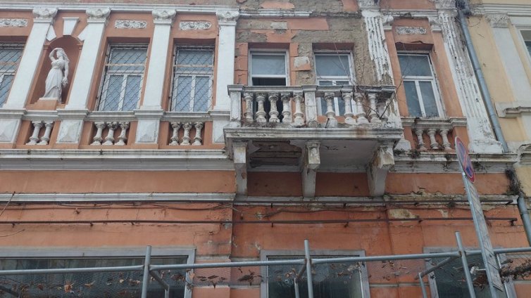 Предприемат мерки за обезопасяване на къщата на Иван Драсов във Варна