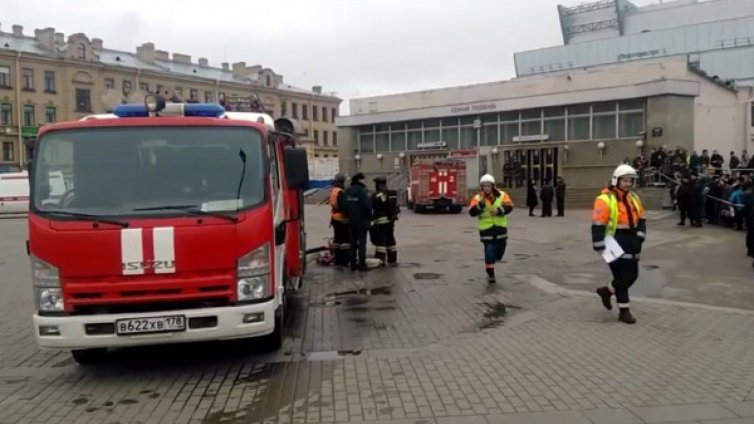 Официално: 9 загинали и над 20 ранени след взрива в Санкт Петербург 