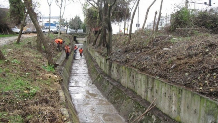 До пролетта завършват работата по укрепване на охранителните канали в "Аспарухово"