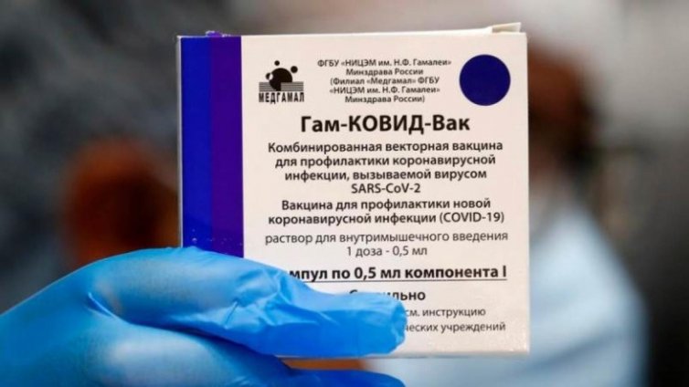 "Сън" скандализира: Руски шпиони са свили рецептата на "AstraZeneca"
