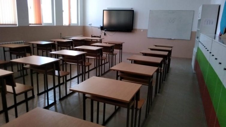 Близо 12 млн.лв. е дала държавата за шкафчета в училищата