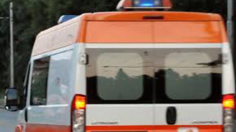 Млад мъж е починал на място, удари го ток