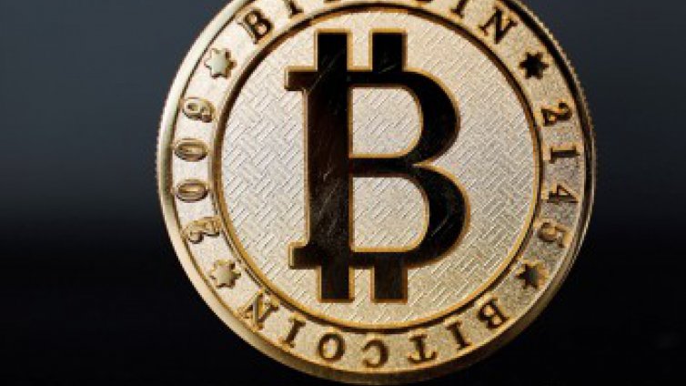 Голям ден за виртуалната валута. Биткойн пocкъпна с 25%