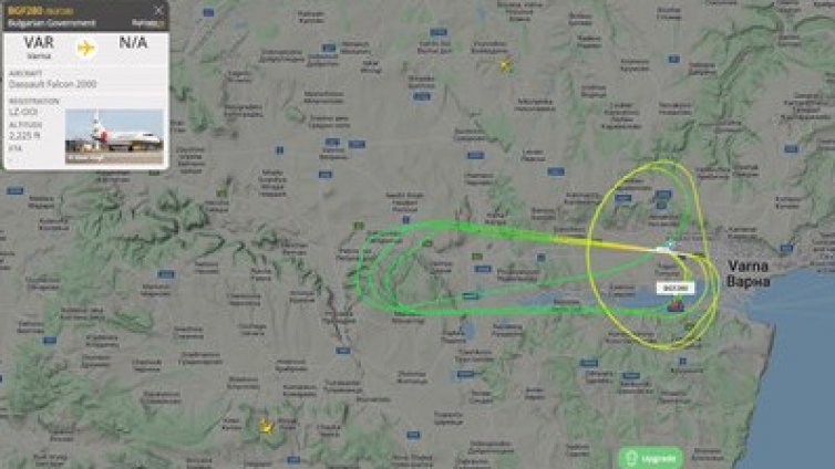 Правителственият "Фалкон" изуми с маневри край Варна. Отгатнете!
