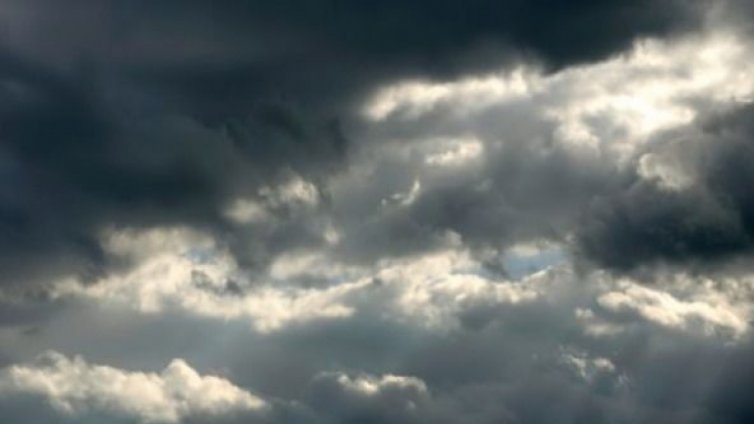 Облачно, дъждовно, следобедните часове слънчево