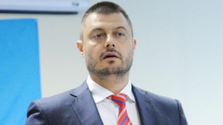 Искат поправка "Бареков" в закона за партиите