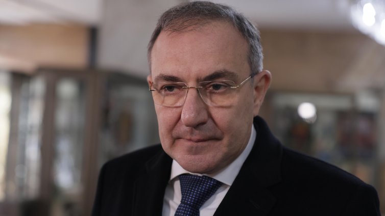 Борислав Гуцанов: Има поскъпване на стоките, но това не е само от еврото