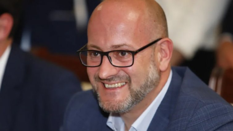 Арестуваха сина на български евродепутат с дрога