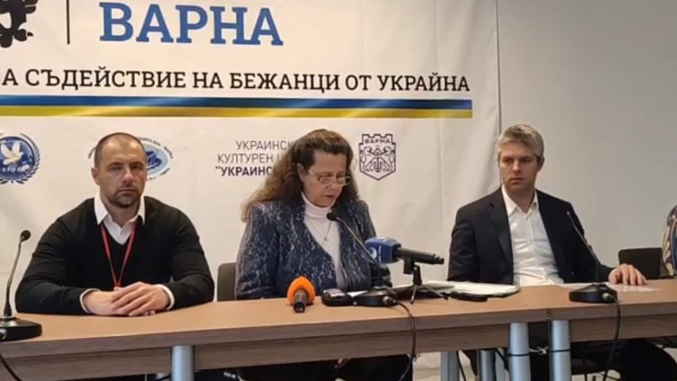Огромен наплив на украинци във Варна (ВИДЕО)