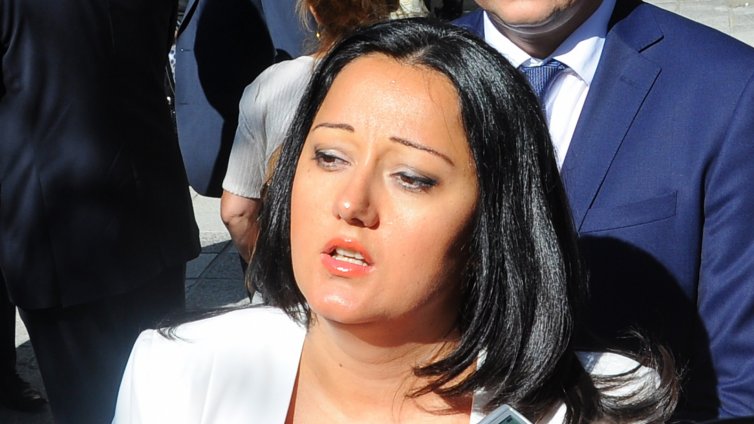 Правят четирилентов път към Бургас