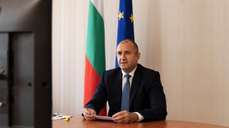 Президентът Радев няма да маха началника на НСО