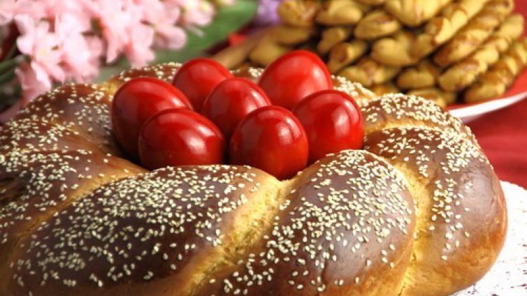 Обредни хлябове, козунаци, червени яйца: традициите на Великден