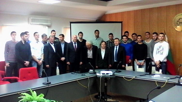 ИУ – Варна, награди баскетболистите си