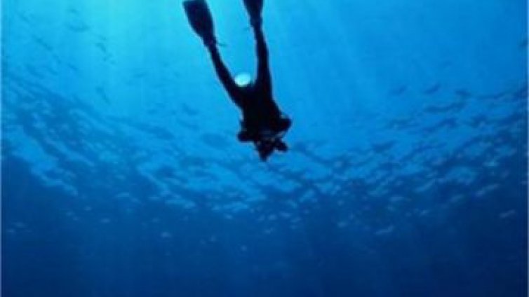 Водолази извадиха трупа на удавник 