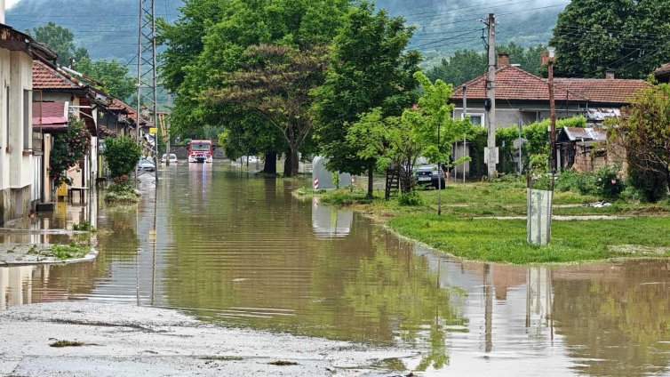 Трима министри ще проверят възстановяването на авариралия водопровод за Севлиево