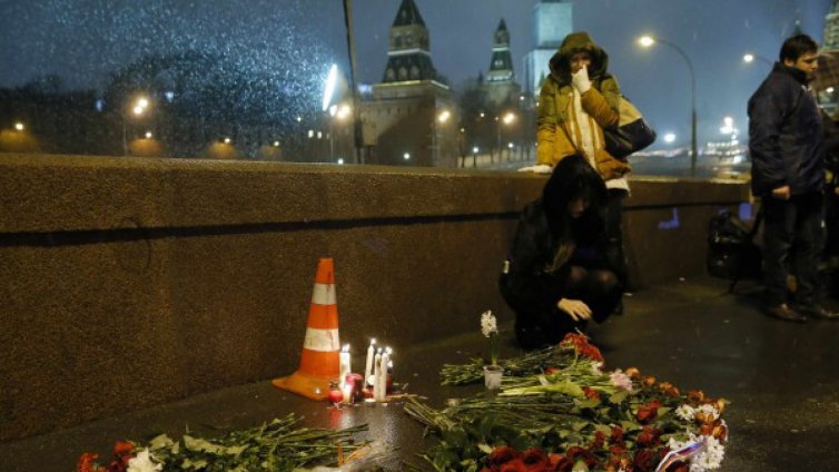 Версии за разстрела на Немцов