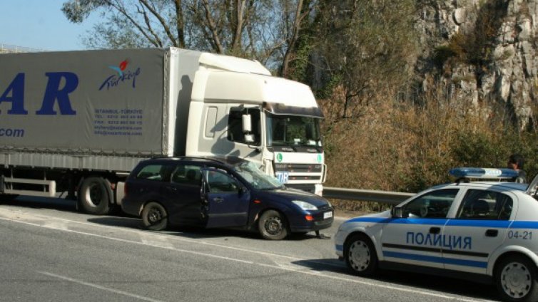 Тежка катастрофа на магистрала "Хемус" взе жертва