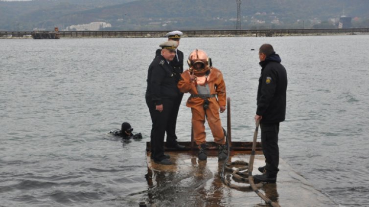  На тържествен форум водолазите се поздравиха с юбилей на своята асоциация