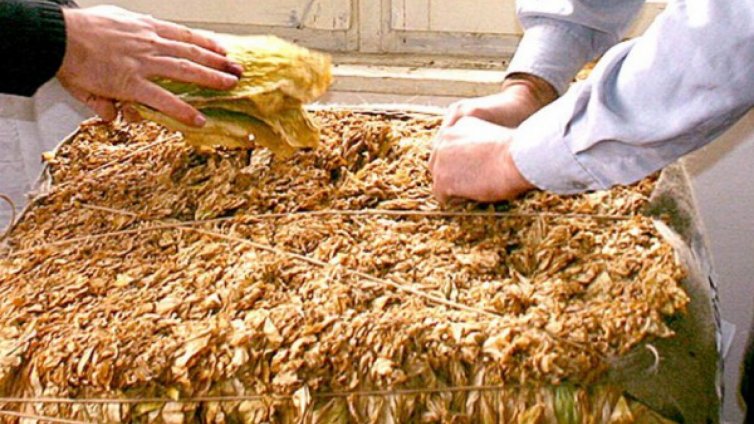 Ромка прави нелегални цигари, задържаха я