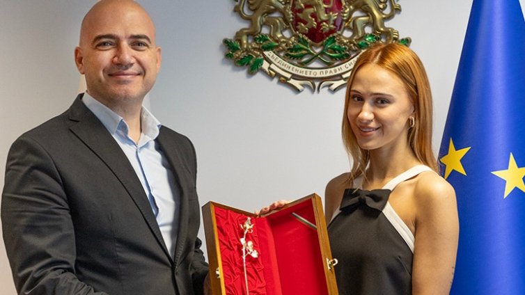 Мария Бакалова ще рекламира туризма в България