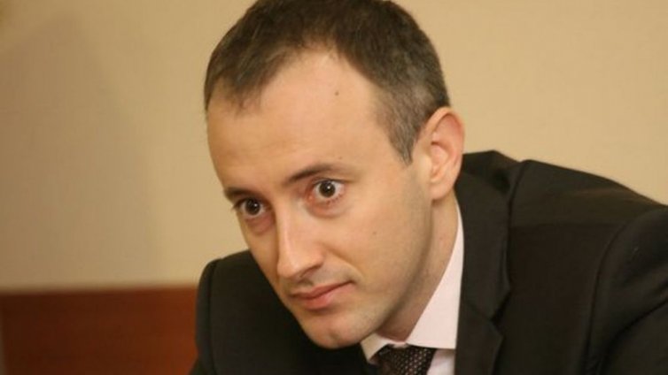 Вълчев: Учебници по история ще има за 15 септември!